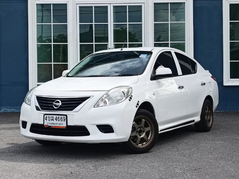 Nissan Almera 1.2E M/T ปี 2014